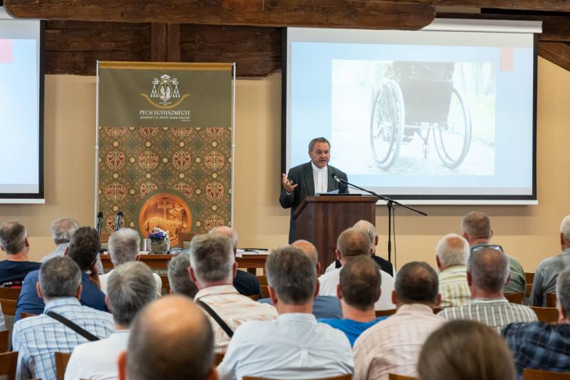 Ferfitalalkozo Pecs szept_32.jpg